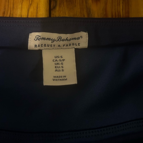 Tommy Bahama - Picture 2 of 3